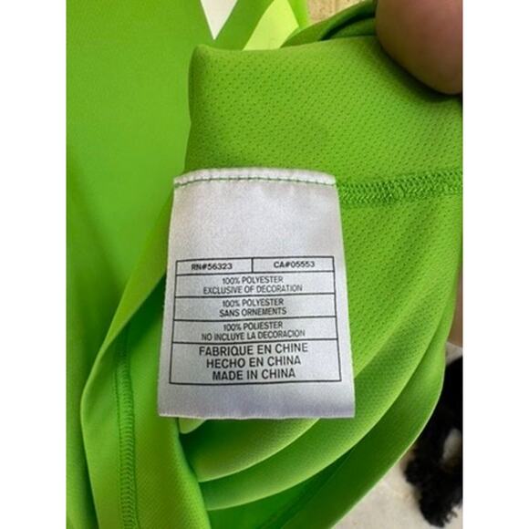 Nike Performance Shirt-Size Medium - Picture 3 of 5